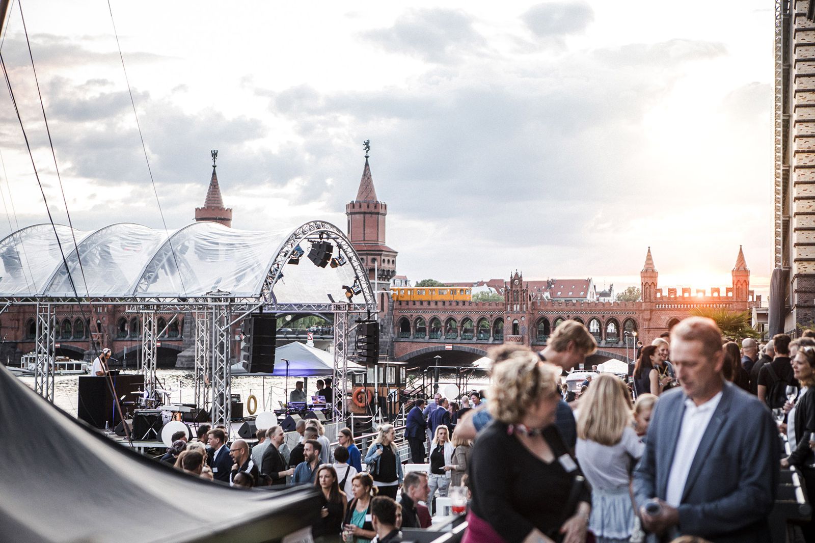 Sommerfest: Veranstaltung im Spreespeicher