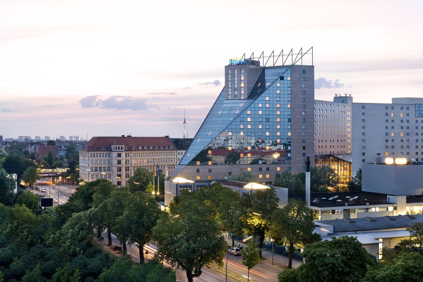 Estrel Berlin: Außenansicht